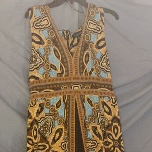 Women's sleeveless V neck dress